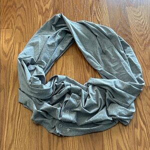 lululemon athletica Heathered Gray Infinity Scarf